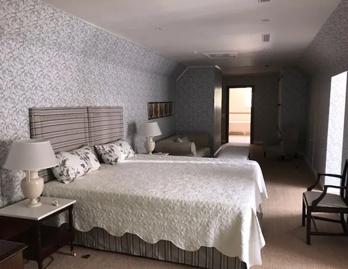 Residence  in Noordhoek 9