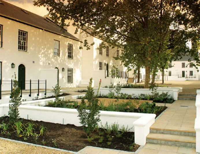 New Court Alphen Hotel